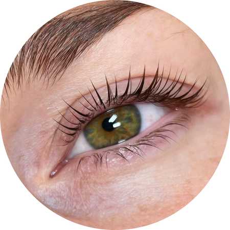 Eye with lash lift